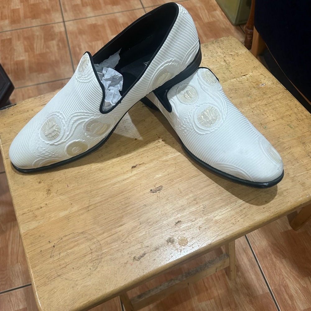 Elegant White Men's Loafers